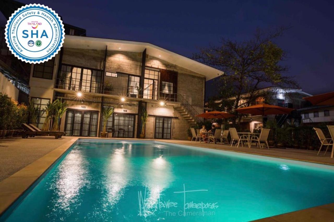 The Warehouse Chiang Mai Hotel Exterior photo