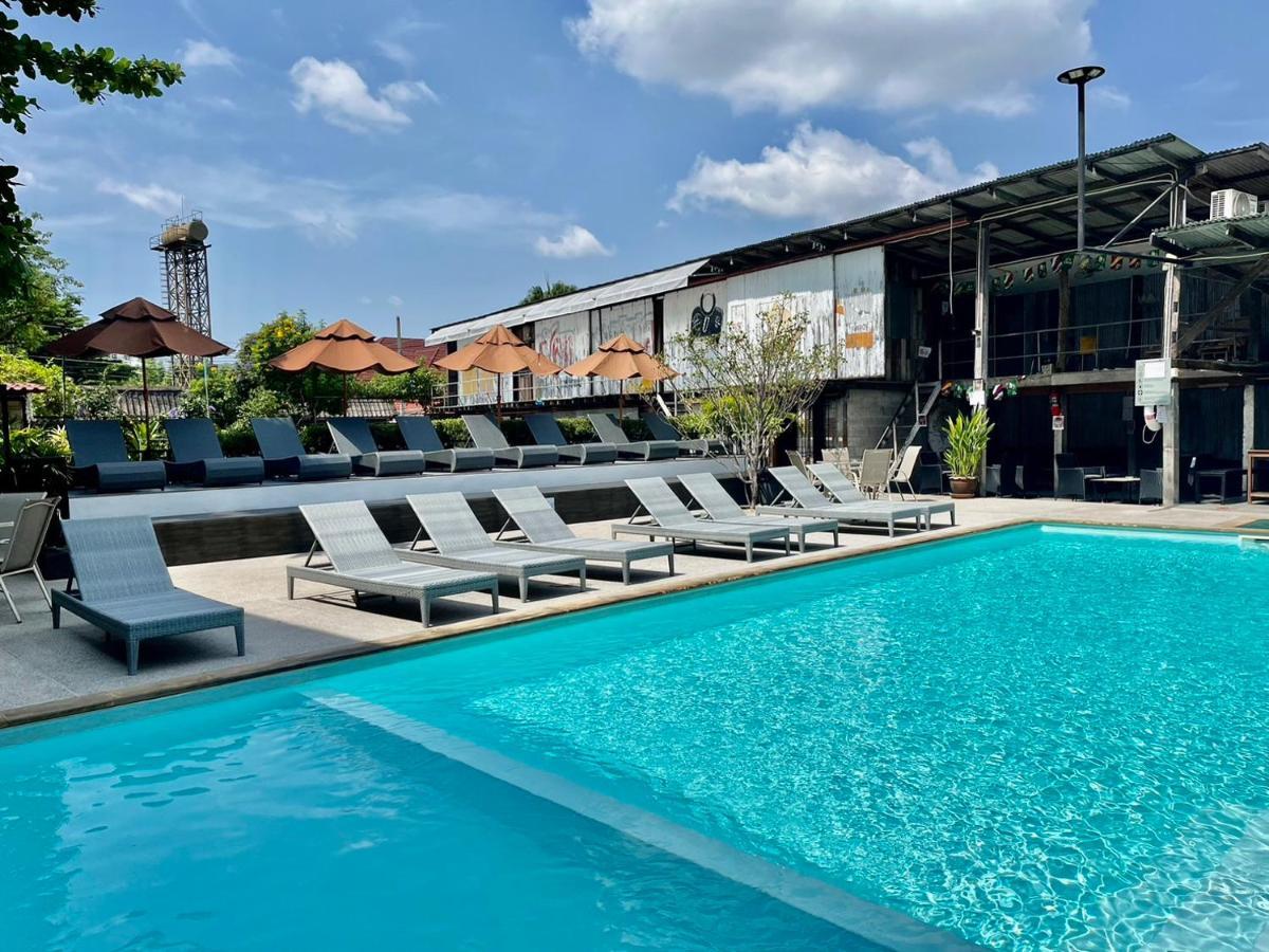 The Warehouse Chiang Mai Hotel Exterior photo