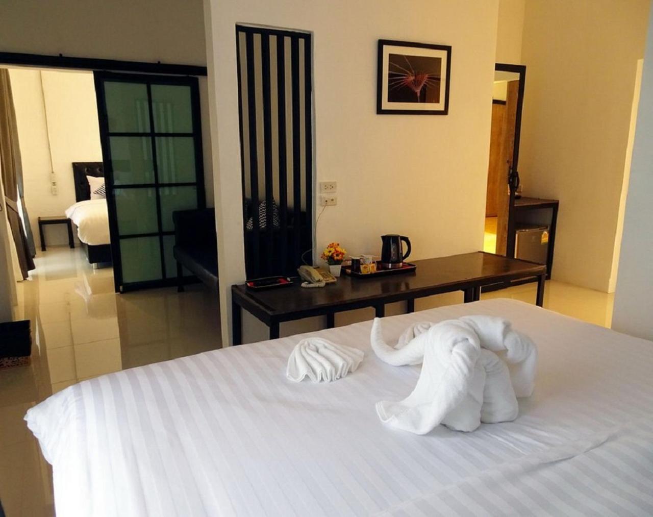 The Warehouse Chiang Mai Hotel Exterior photo
