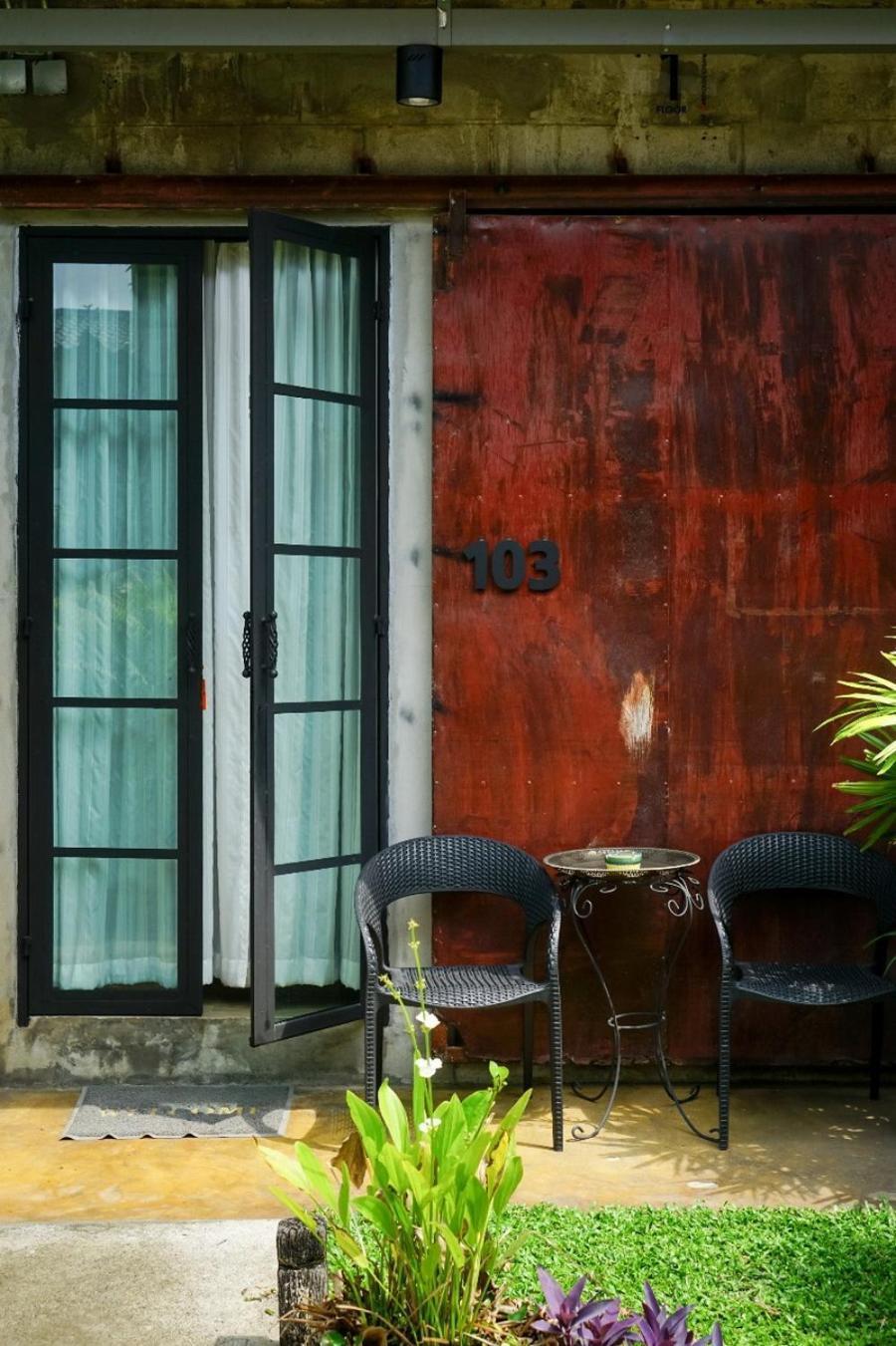 The Warehouse Chiang Mai Hotel Exterior photo