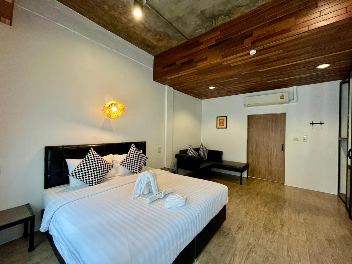 The Warehouse Chiang Mai Hotel Exterior photo