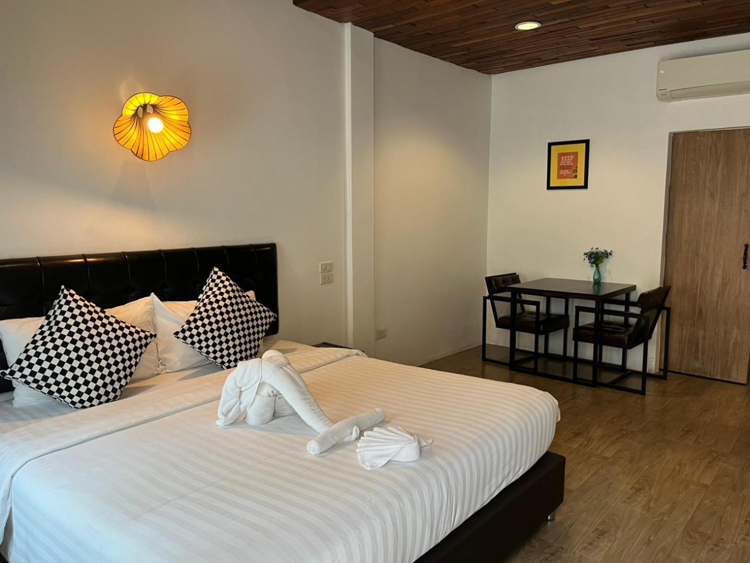 The Warehouse Chiang Mai Hotel Exterior photo