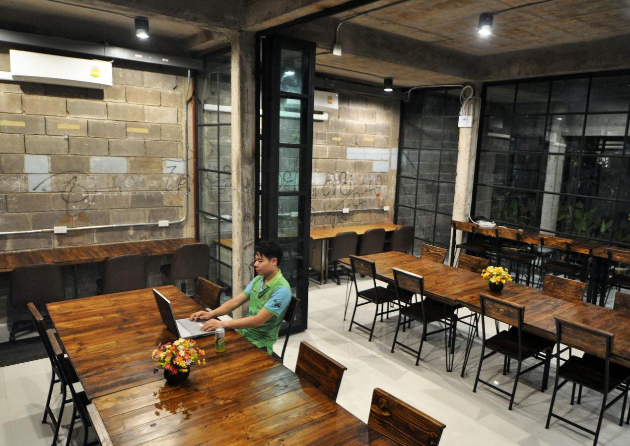 The Warehouse Chiang Mai Hotel Exterior photo